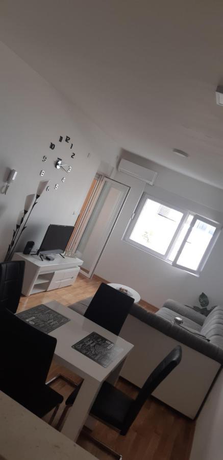 Appartement Daka-Maka à Podgorica Extérieur photo